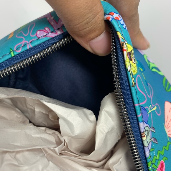 Nickelodeonx loungefly. Spongebob square pants bag - Picture 9 of 9